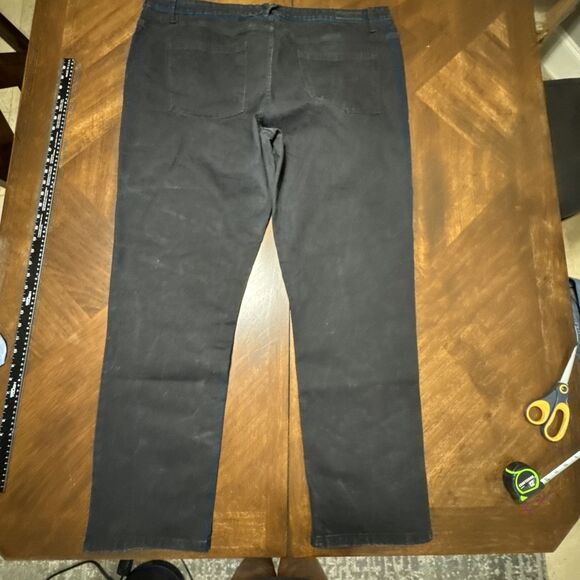 Kenneth Cole Men’s 44x34 Black Tapered Fit Stretch Denim Jeans - Picture 8 of 8